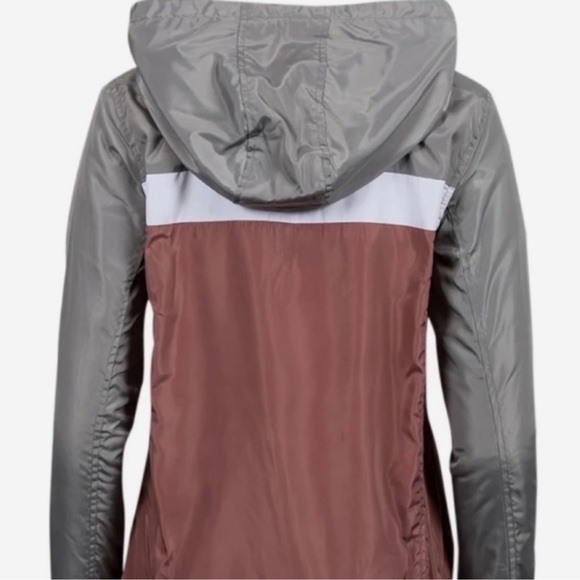 Women's Gray and Pink Hooded Jacket Steve Madden NWT - Picture 2 of 8